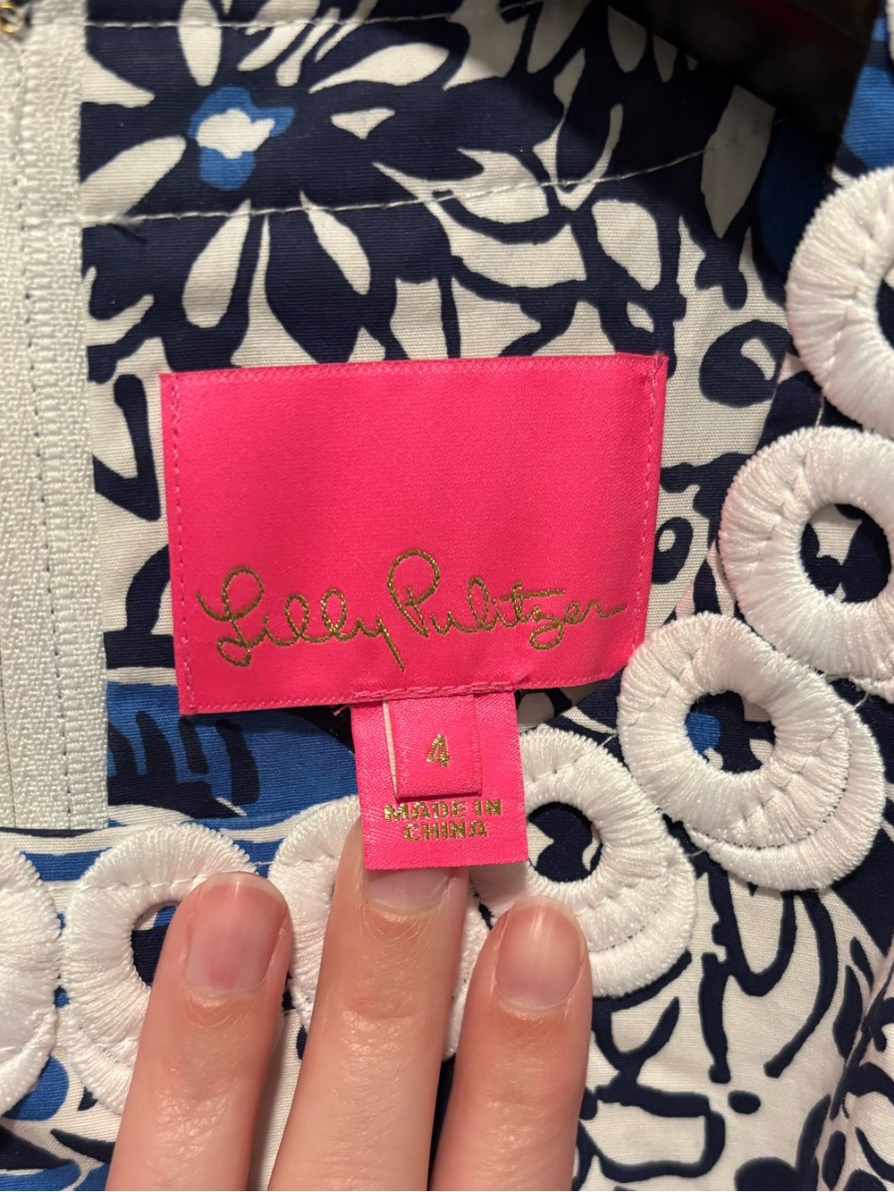 Lilly Pulitzer shift dress in blue and white with bow detail at hem. EUC. - Picture 3 of 9